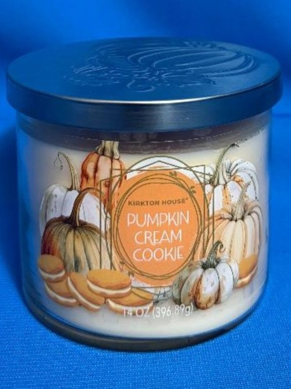 NEW & GREAT GIFT PUMPKIN CREAM COOKIE SCENTED CANDLE 14 OZ 3 WICK 14 OUNCES SIZE